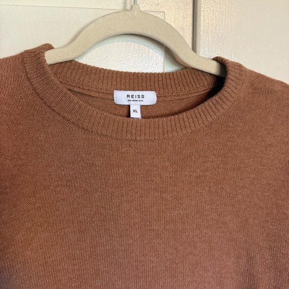 Reiss Men's Camel 100% Merino Wool Crewneck Sweater Size XL - Picture 3 of 12